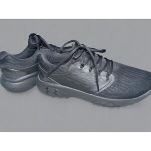 Under Armour Charged Vantage Sneakers
Black Men's 10‎ Women's 12